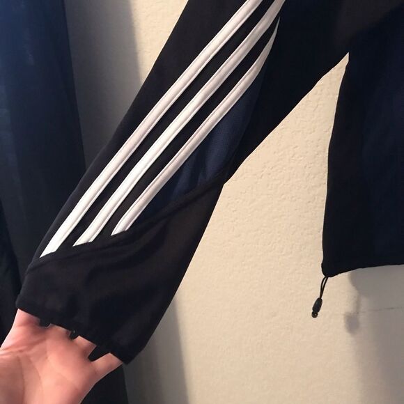 Adidas half zip jacket - Picture 3 of 8